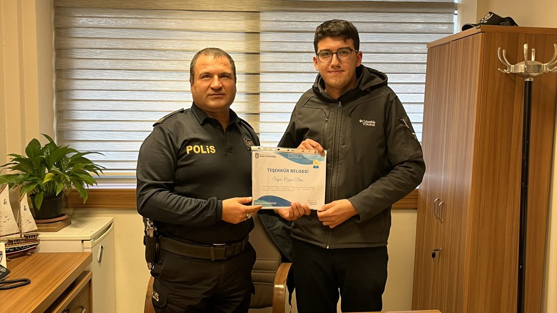 Genel Sekreterimiz Sayın Ruhi Tığlı, Buca İlçe Emniyet Müdür Yardımcısı Sayın Özgür Dinç'i makamında ziyaret etti.